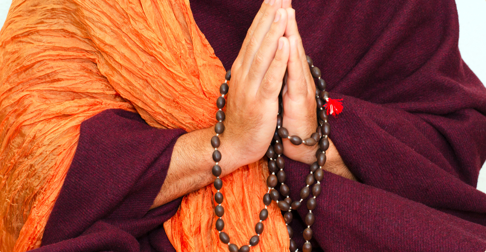 Wearing buddhist online prayer beads